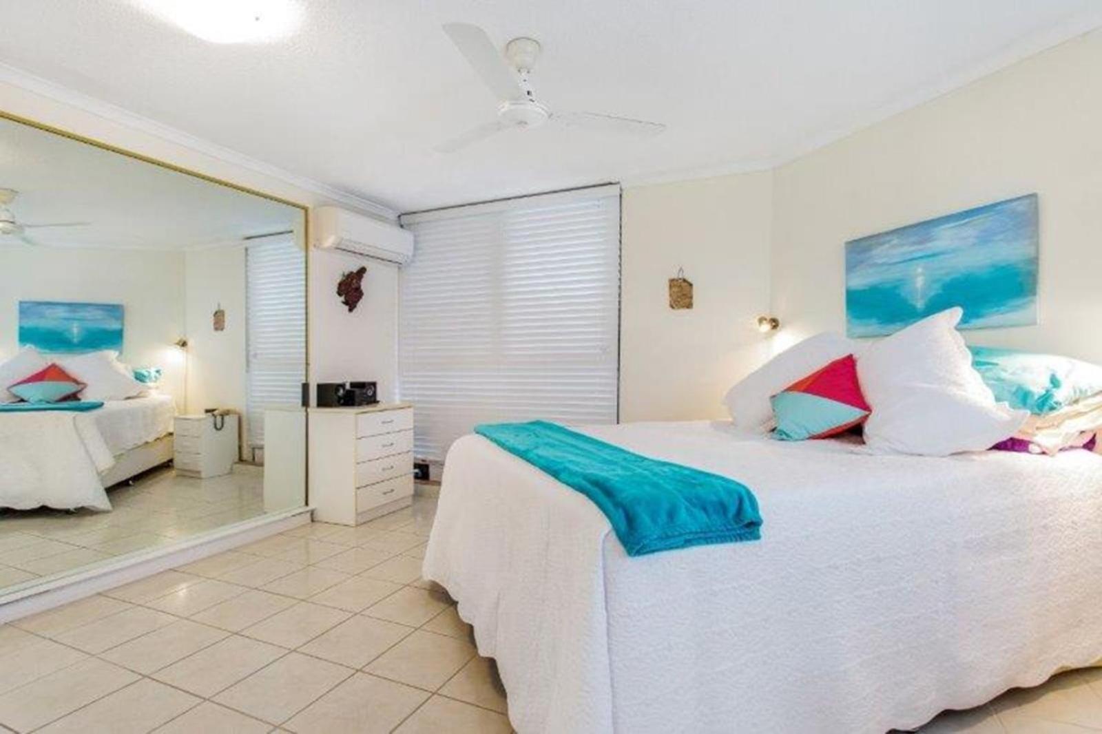 Cairns Ocean View Apartment In Aquarius Esterno foto